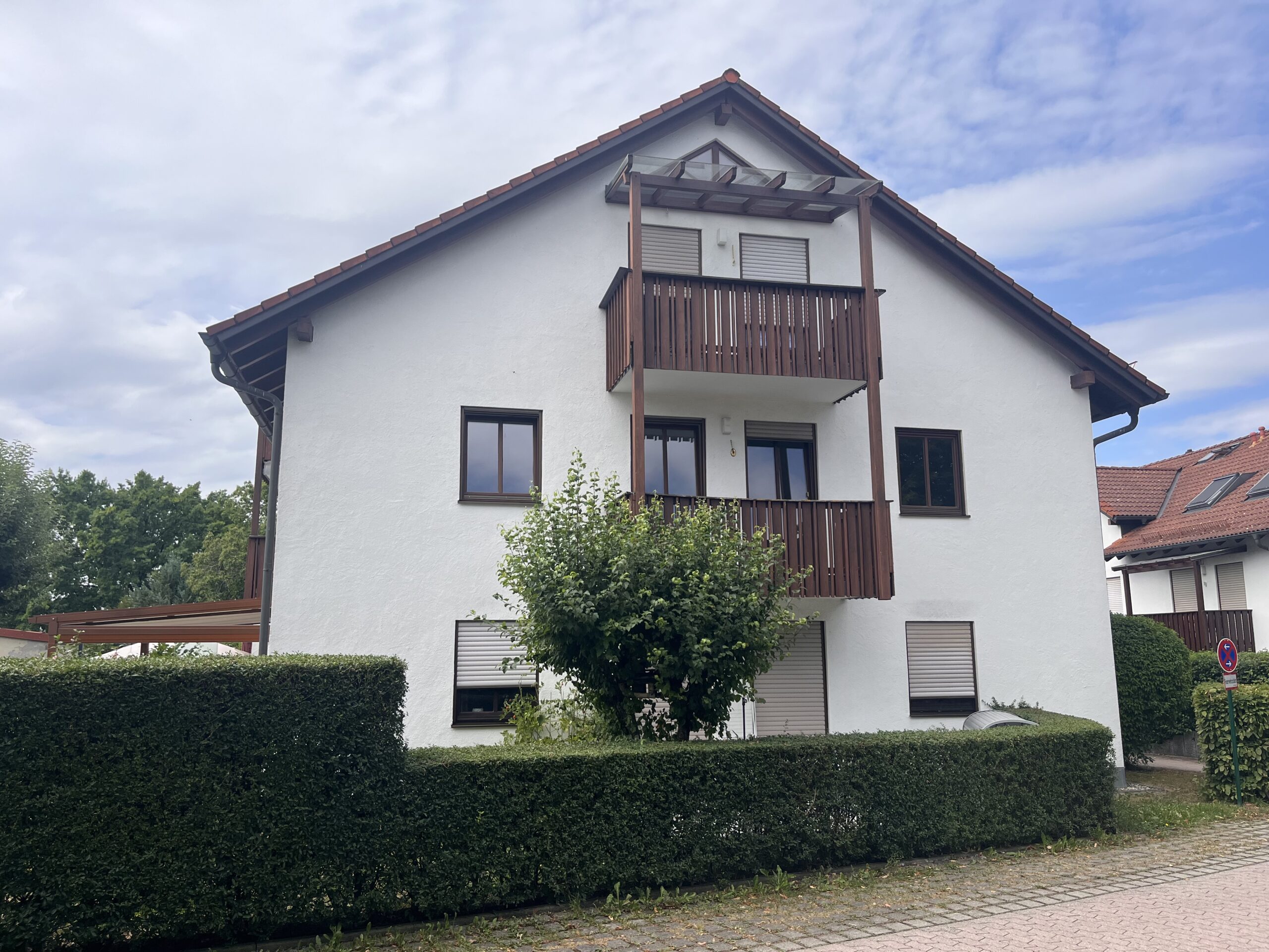 Modern Wohnen in Ebersberg: Helle 3,5 Zimmer-Wohnung mit Balkon